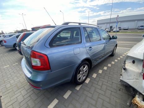 Dezmembrez piese caroserie, motor, cutie viteze, suspensie, Skoda Octavia 2 Combi (1Z5) facelift 1.6 TDI 2010, CAYC