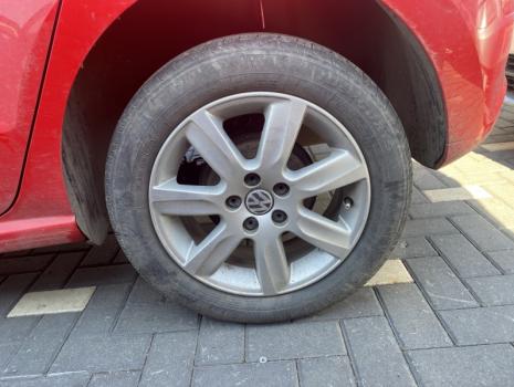 Dezmembrez piese caroserie, motor, cutie viteze, suspensie VW Polo (6R) 1.2 benz 2012, CFWA
