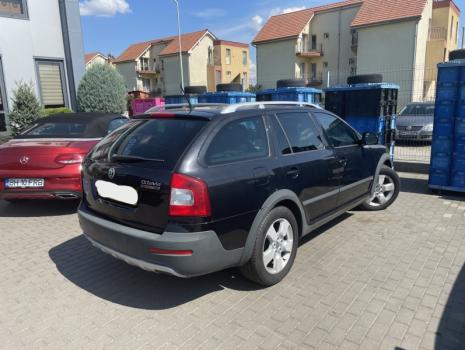 Dezmembrez piese caroserie, motor, cutie viteze, suspensie Skoda Octavia 2 Scout facelift 2.0 TDI 2012, CFH