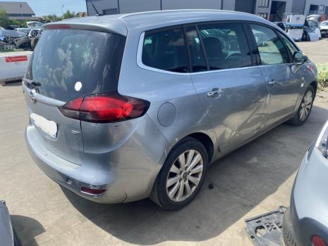 Dezmembrez piese caroserie, motor, cutie viteze, suspensie Opel Zafira C (P12) 2.0 CDTI 2011, A20DT