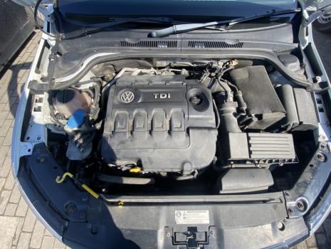 Dezmembrez piese caroserie, motor, cutie viteze, suspensie VW Jetta 4 (6Z) 2.0 TDI 2015, CUUA