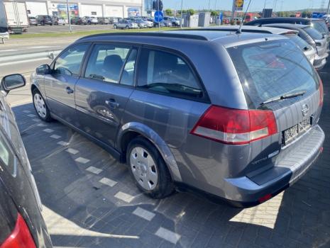 Dezmembrez piese caroserie, motor, cutie viteze, suspensie Opel Vectra C Combi 1.9 CDTI 2004, Z19DT