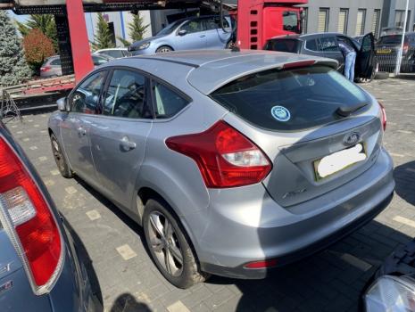 Dezmembrez piese caroserie, motor, cutie viteze, suspensie Ford Focus 3 1.6 TDCI 2011, T1DA