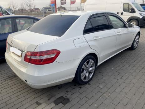 Dezmembrez piese caroserie, motor, cutie viteze, suspensie Mercedes Clasa E (W212) 2.2 CDI 2010, OM651924