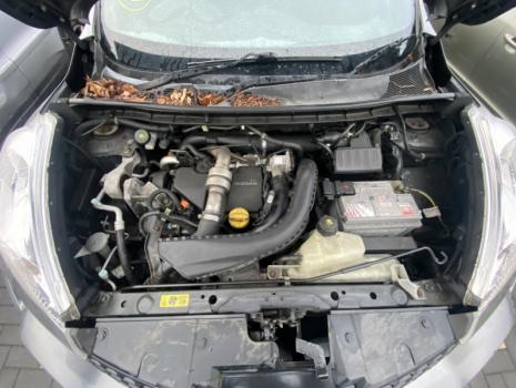 Dezmembrez piese caroserie, motor, cutie viteze, suspensie Nissan Juke 1.5 DCI 2011, K9K