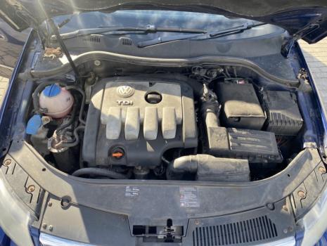 Dezmembrez piese caroserie, motor, cutie viteze, suspensie VW Passat (3C2) 2.0 TDI 2007, BKP
