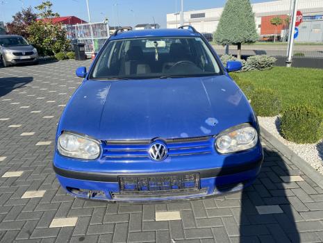 Dezmembrez piese caroserie, motor, cutie viteze, suspensie VW Golf 4 Variant (1J5) 1.4 16v benz 2000, AXP