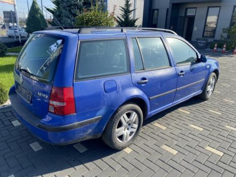 Dezmembrez piese caroserie, motor, cutie viteze, suspensie VW Golf 4 Variant (1J5) 1.4 16v benz 2000, AXP