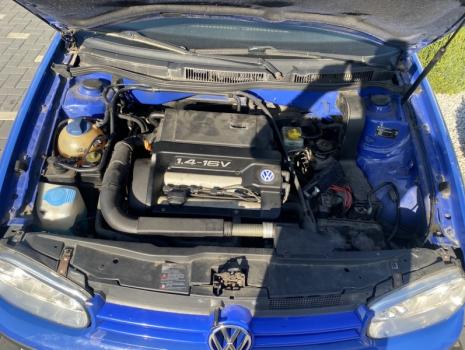 Dezmembrez piese caroserie, motor, cutie viteze, suspensie VW Golf 4 Variant (1J5) 1.4 16v benz 2000, AXP