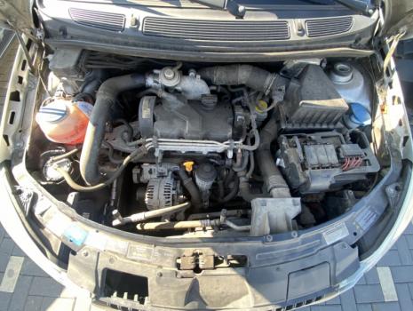 Dezmembrez piese caroserie, motor, cutie viteze, suspensie Skoda Fabia 2 Combi (5J, 545) 1.4 TDI 2009, BNM