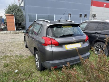 Dezmembrez piese caroserie, motor, cutie viteze, suspensie Peugeot 2008 1.4 HDI 2014, 8HR