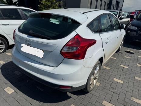 Dezmembrez piese caroserie, motor, cutie viteze, suspensie Ford Focus 3 1.6 TDCI, T1DB.
