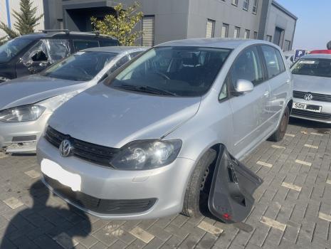 Dezmembrez piese caroserie, motor, cutie viteze, suspensie Volkswagen Golf 6 Plus 1.6 TDI, CAYC.
