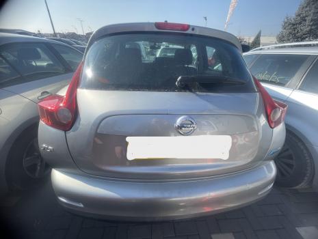 Dezmembrez piese caroserie, motor, cutie viteze, suspensie Nissan Juke 1.5 DCI, K9K.