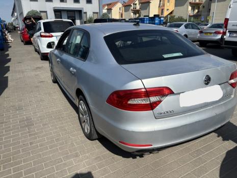 Dezmembrez piese caroserie, motor, cutie viteze, suspensie, Skoda Superb II (3T4) facelift, 1.6 TDI, CAYC.