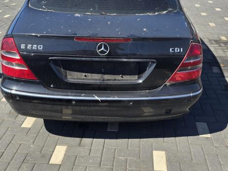 Dezmembrez piese caroserie, motor, cutie viteze, suspensie, Mercedes Clasa E (W211), 2.2 CDI, OM646961.