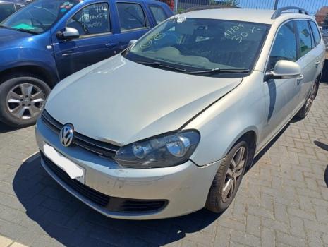 Dezmembrez piese caroserie, motor, cutie viteze, suspensie Volkswagen Golf 6 Variant (AJ5) 1.6 TDI, CAYC