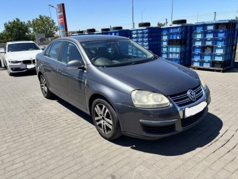Dezmembrez piese caroserie, motor, cutie viteze, suspensie Volkswagen Jetta 3 (1K2) 1.4 TSI, CAXA
