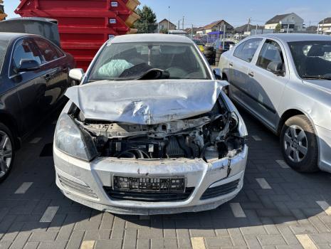 Dezmembrez piese caroserie, motor, cutie viteze, suspensie, Opel Astra H, 1.7 CDTI, Z17DTL.