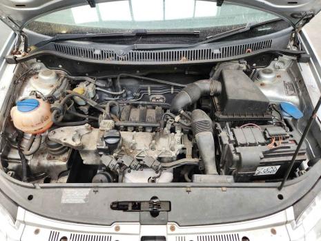 Vindem piese de caroserie si elemente de interior, pentru Vw Polo (9N), 1.2 benz, BMD