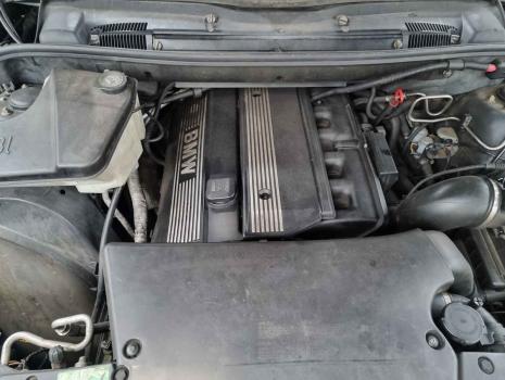 Vindem piese de caroserie si elemente de interior, pentru Bmw X5 (E53)