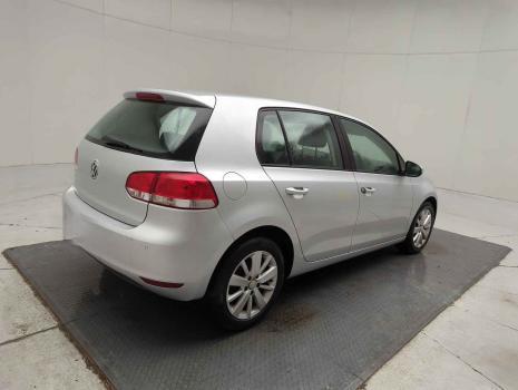 Vindem piese de caroserie si elemente de interior, pentru Vw Golf 6 (5K1) , 1.6 diesel