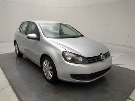 Vindem piese de caroserie si elemente de interior, pentru Vw Golf 6 (5K1) , 1.6 diesel