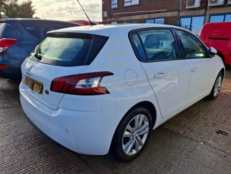 Vindem piese de caroserie si elemente de interior, pentru Peugeot 308 (II), 1.2 Benz