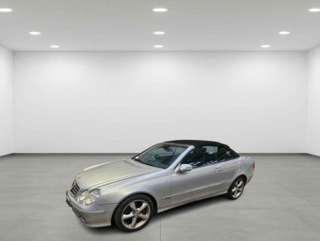 Vindem piese de caroserie si elemente de interior, pentru Mercedes CLK Cabriolet (A209), 3.2 benz