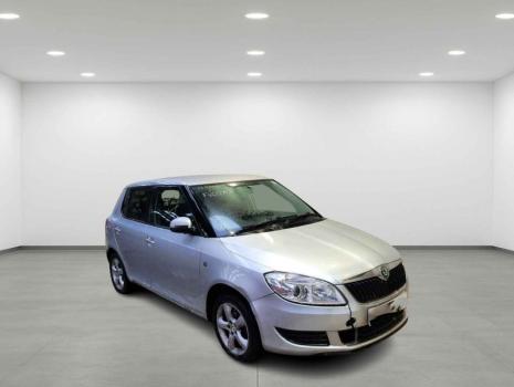 Vindem piese de caroserie si elemente de interior, pentru Skoda Fabia 2 (5J, 542), 1.2 benz