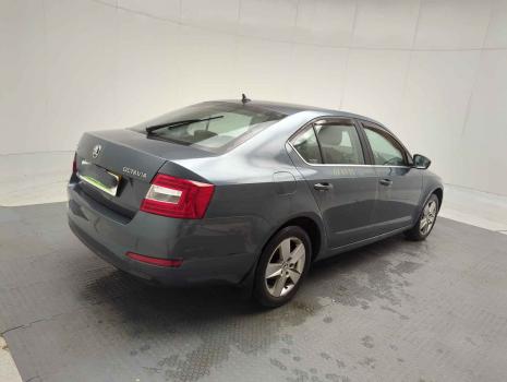 Vindem piese de caroserie si elemente de interior, pentru Skoda Octavia 3 (5E3), 1.6 Diesel