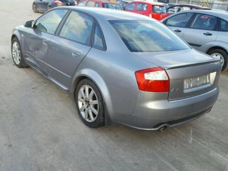 Vindem piese de motor Audi A4 2004, 1.8benzina