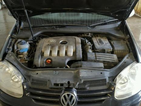 Vindem piese de caroserie Vw Golf 5, 2.0tdi AZV