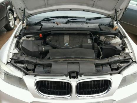 Vindem piese de interior Bmw 318d, E90