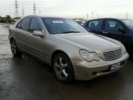 Vindem piese de caroserie Mercedes C220cdi, W203