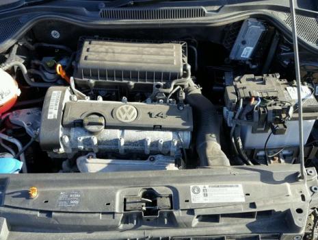 Vindem piese de interior Vw Polo 6R, 1.4b