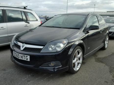 Vindem piese de interior Opel Astra H, 1.9cdti 2010