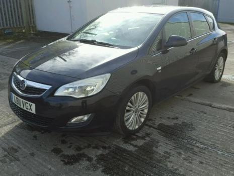 Vindem piese de caroserie Opel Astra J, 1.7cdti