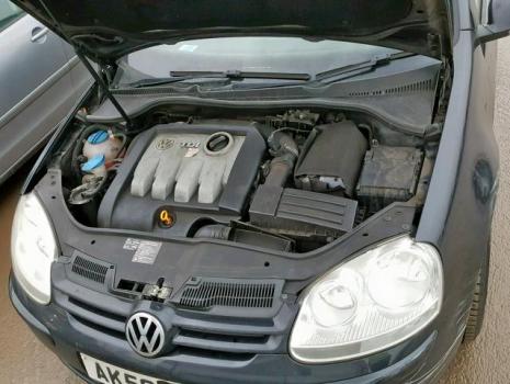 Vindem piese de caroserie Vw Golf 5, 1.9tdi