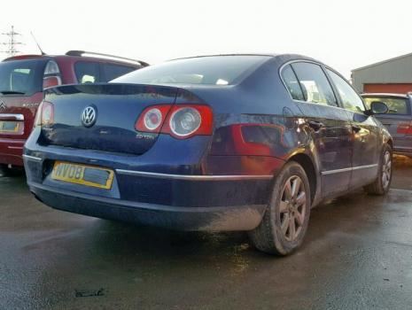 Vindem piese de caroserie Vw Passat (3C2) 2.0tdi