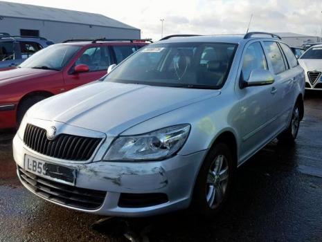 Vindem piese de caroserie Skoda Octavia 2 Combi (1Z5), 1.6 tdi CAY din dezmembrari