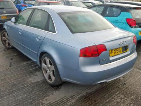 Vindem piese de interior Audi A4 (8EC, B7) 2.0 TDI BRD din dezmembrari