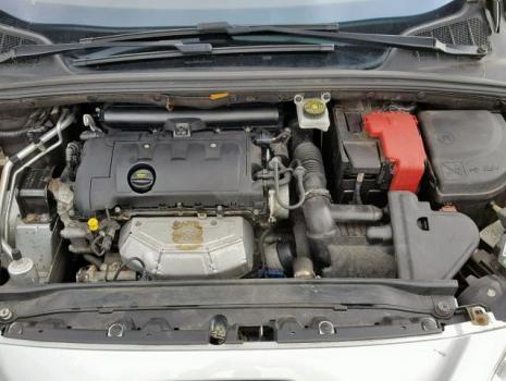 Vindem piese de suspensie Peugeot 308 hatchback, 1.6 Benz 5FW din dezmembrari