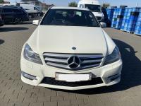 Dezmembrez piese caroserie, motor, cutie viteze, suspensie Mercedes Clasa C (W204) facelift 2.2 CDI 2012, OM651911