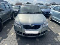 Dezmembrez piese caroserie, motor, cutie viteze, suspensie Skoda Fabia 2 Combi (5J, 545) 1.4 TDI 2009, BNV