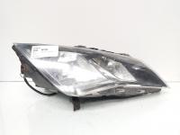 Far dreapta, Seat Leon (5F1) vol pe dreapta (id:691293)