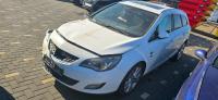 Dezmembrez piese caroserie, motor, cutie viteze, suspensie, Opel Astra J Combi, 2.0 CDTI, A20DTH.