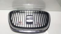 Grila bara fata centrala cu sigla 1P0853654A, Seat Leon (1P1) (id:341936)