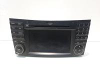 Radio CD cu navigatie si loc de card, cod A2118705194, Mercedes Clasa E T-Model (S211)