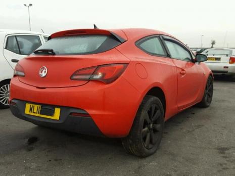 Opel astra j benzina